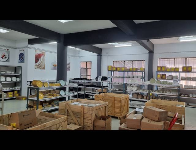 288M² MINI FACTORY TO LET IN SALT RIVER